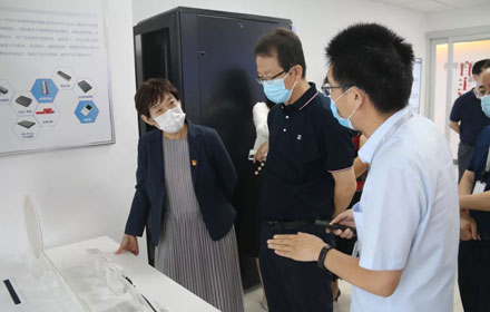 省市发改委高技术处党支部来金年会开展党建交流活动